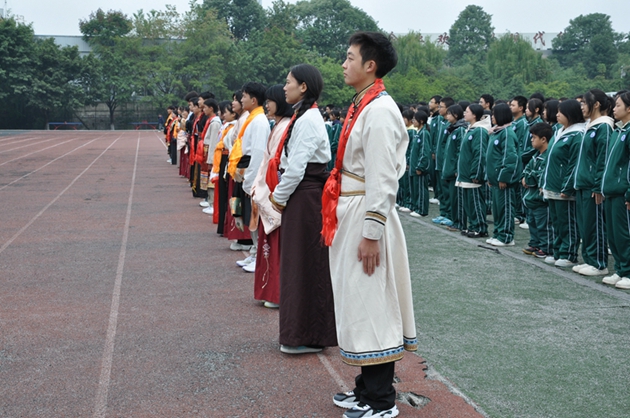 誦讀中華傳統(tǒng)國(guó)學(xué)經(jīng)典，踐行“五個(gè)學(xué)會(huì)三個(gè)規(guī)范”2.jpg